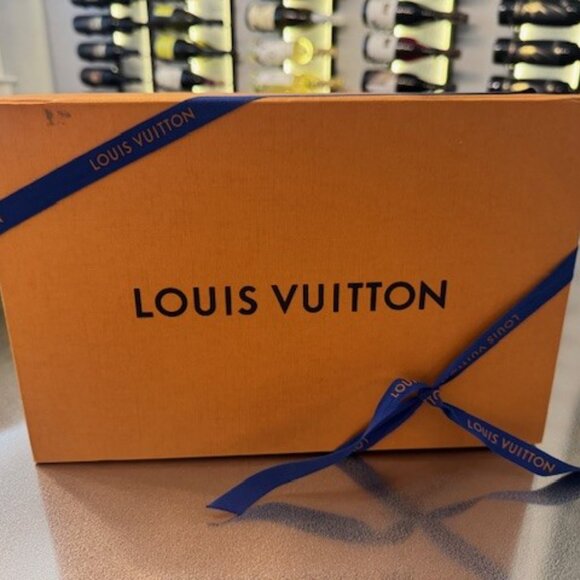 Louis Vuitton Damier Azul Pochette Felicie Chain Wallet in Rose Ballerine - Picture 2 of 16